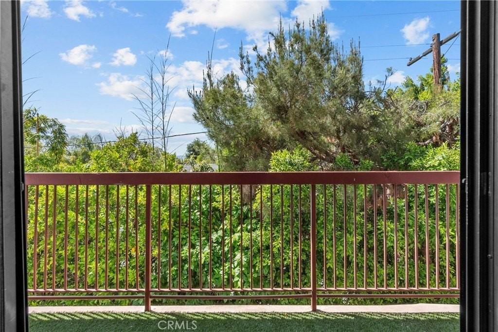 12540 Burbank Blvd #203 - Photo 6 of 9