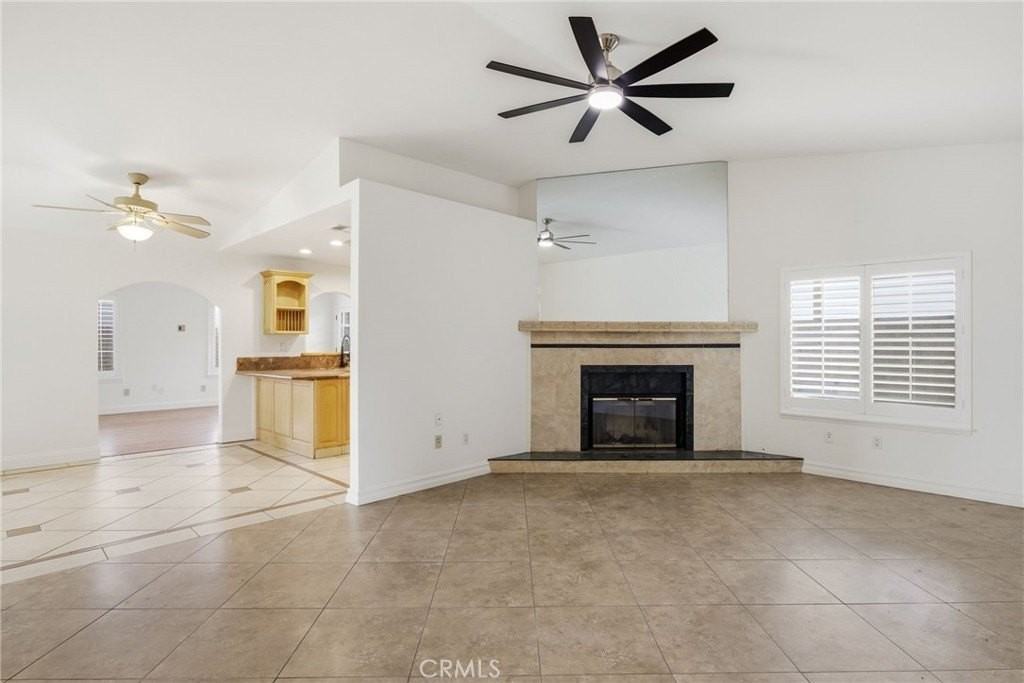 29628 Squaw Valley Dr - Photo 5 of 32