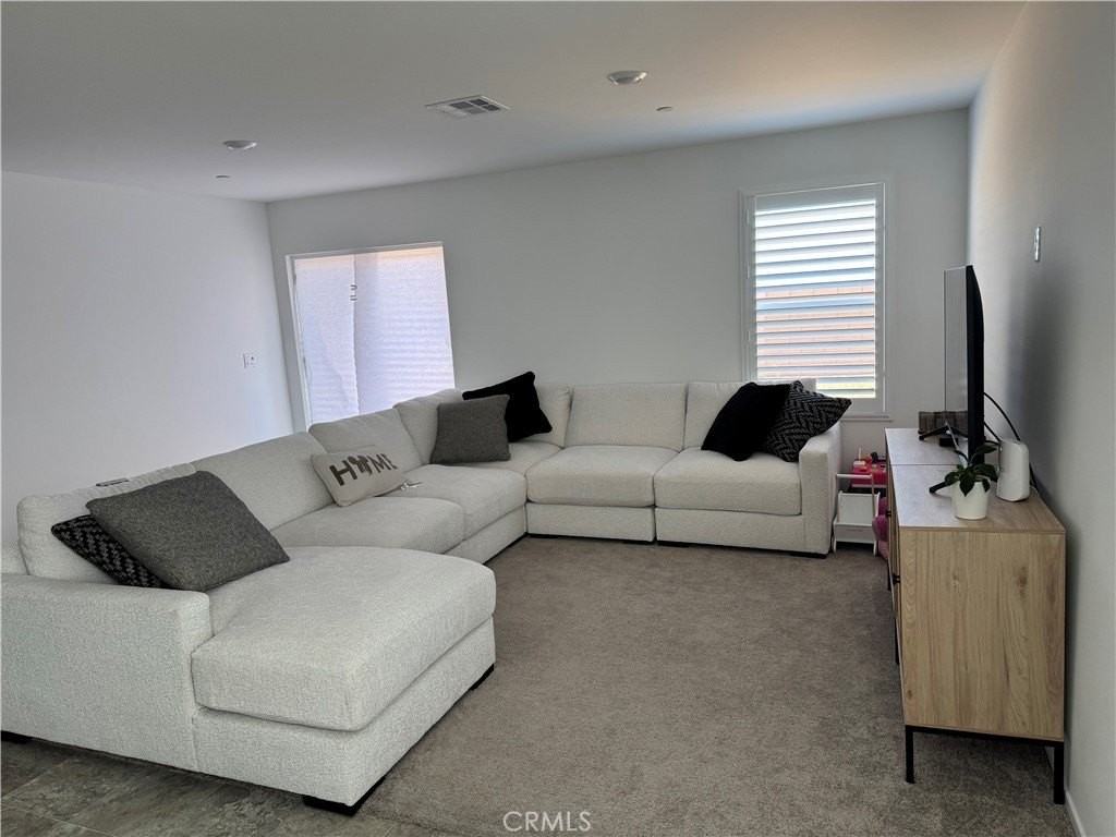 14342 Stetson St - Photo 3 of 9