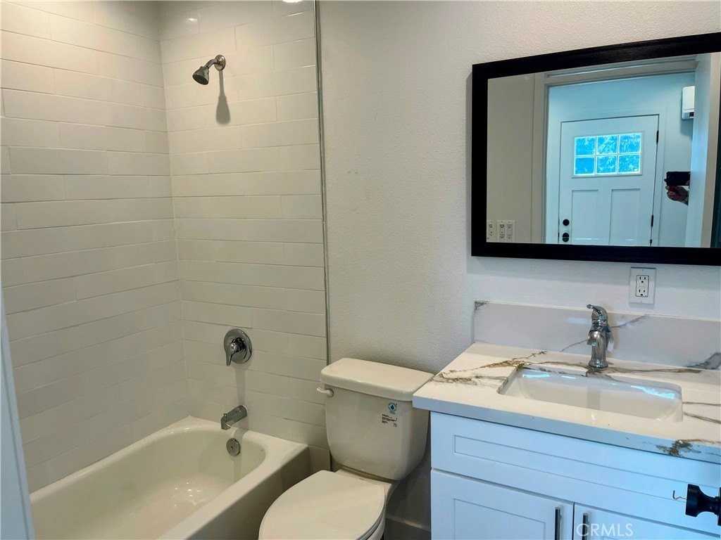 1809 S Gramercy Pl - Photo 5 of 11