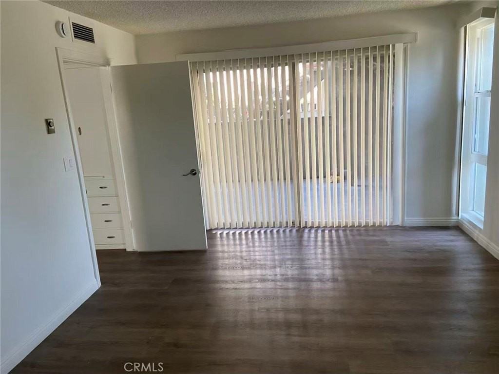 1628 Huntington Dr #1 - Photo 6 of 11