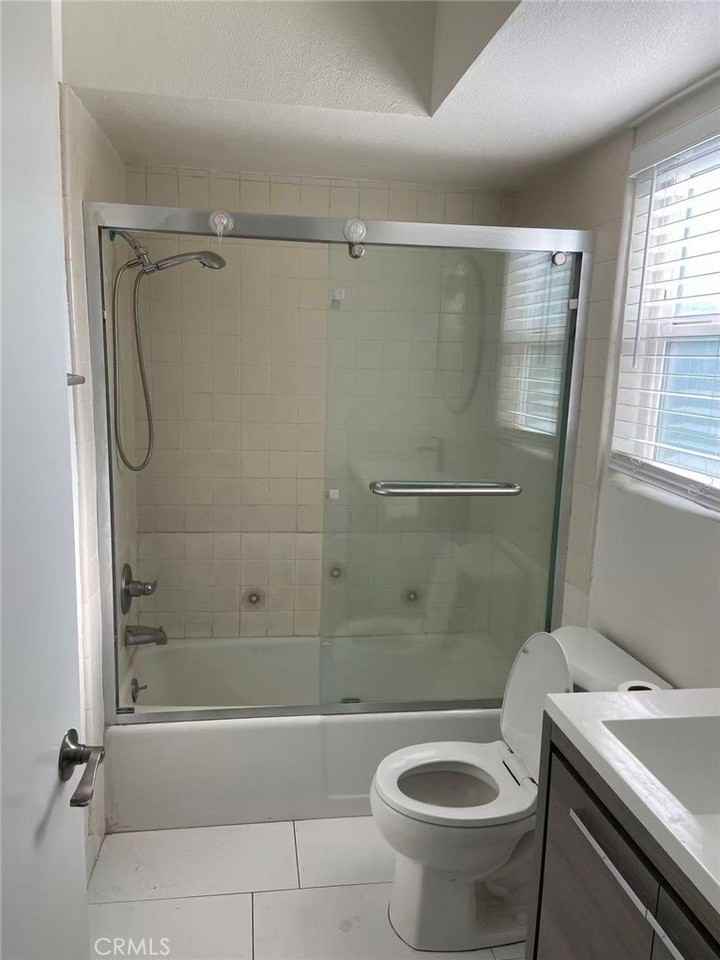 1628 Huntington Dr #1 - Photo 7 of 11
