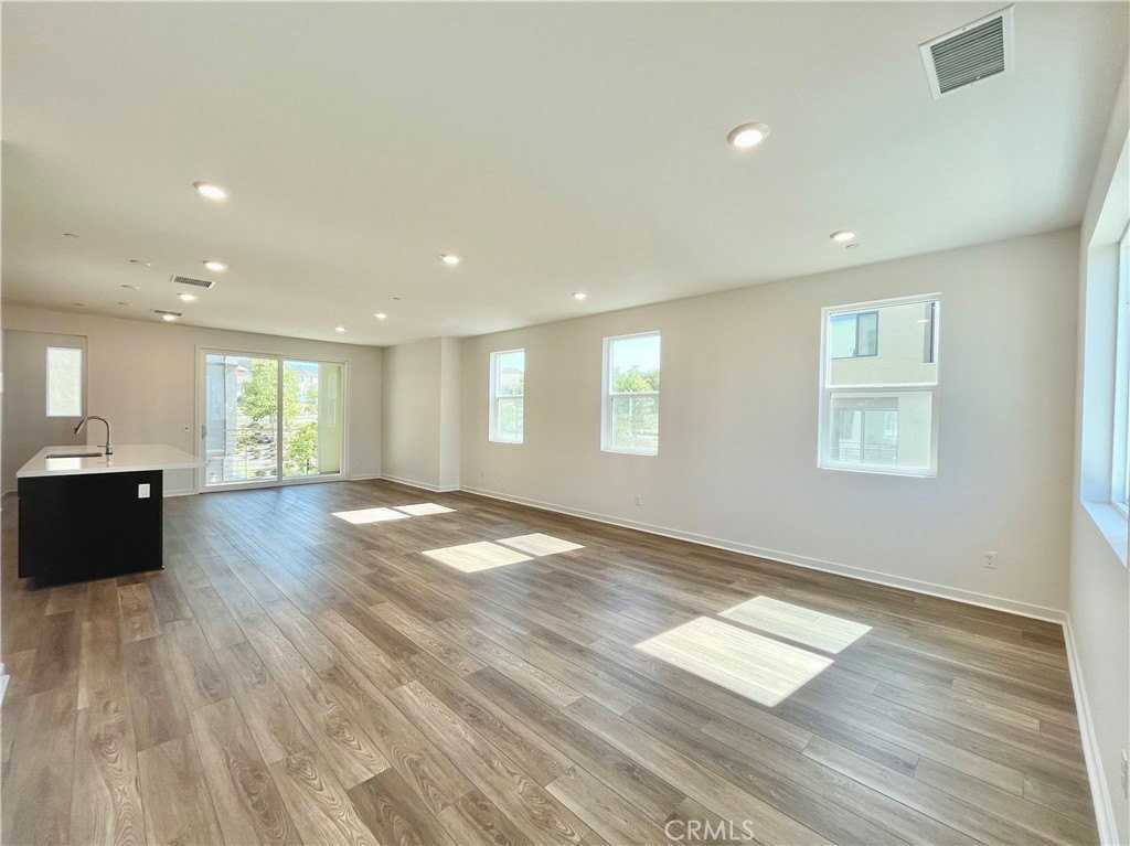 27073 Tanager Ln - Photo 6 of 26