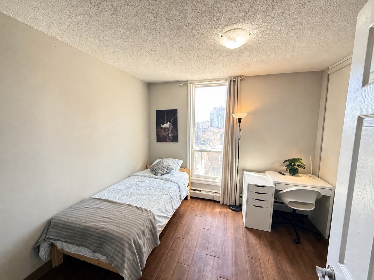 Kingston Towers Co-Living - Photo 5 of 12