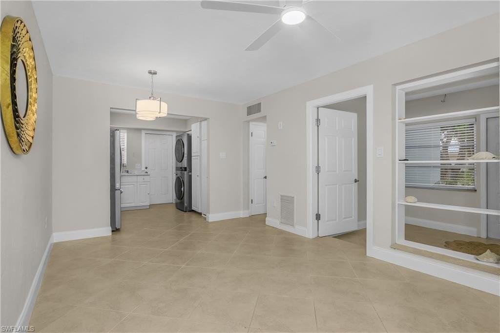 1015 10th Ave N #1011 - Photo 4 of 20