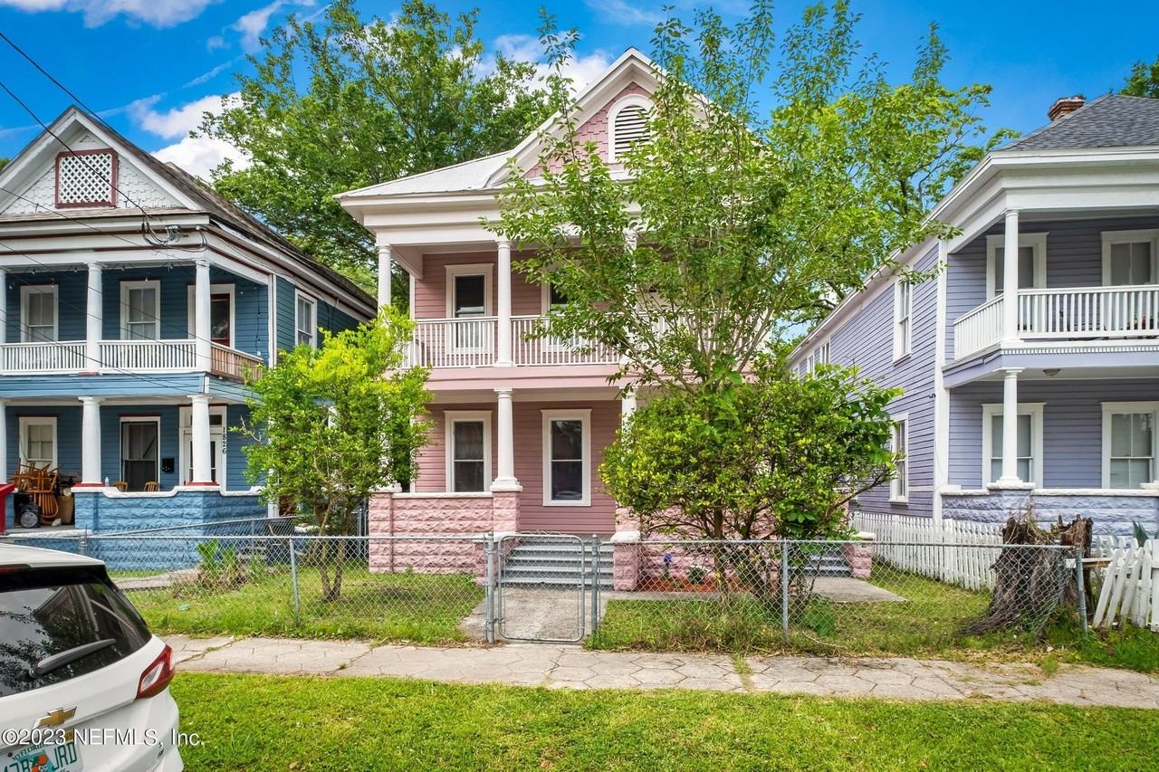 1832 Walnut St - Photo 3 of 29