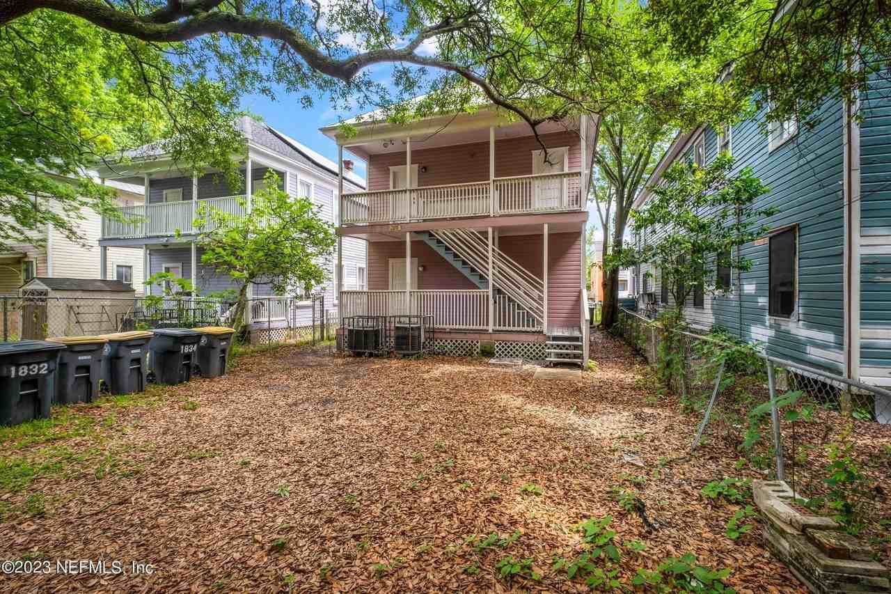 1832 Walnut St - Photo 7 of 29