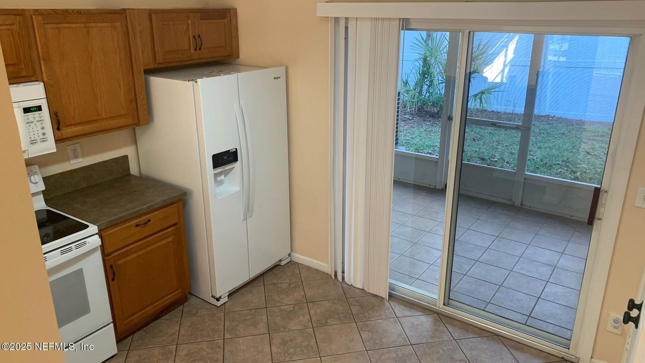 8230 Dames Point Crossing Blvd N #1103 - Photo 3 of 32