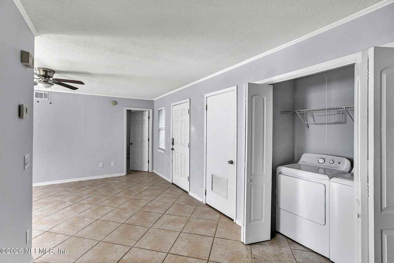 725 7th Ave S - Photo 5 of 15