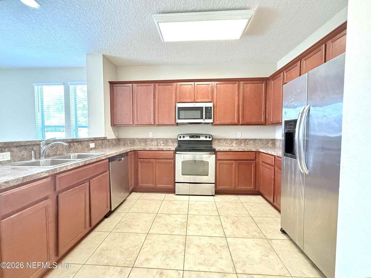 3683 Hartsfield Forest Cir - Photo 6 of 25