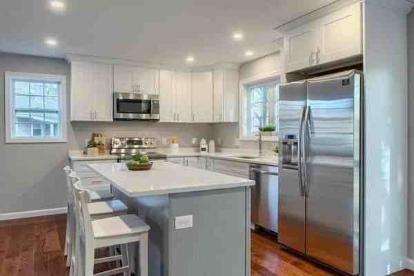 348 South Rd #1 - Photo 5 of 26