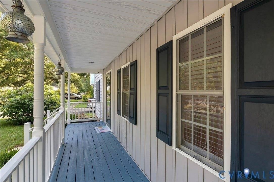 2222 Early Settlers Rd - Photo 2 of 31