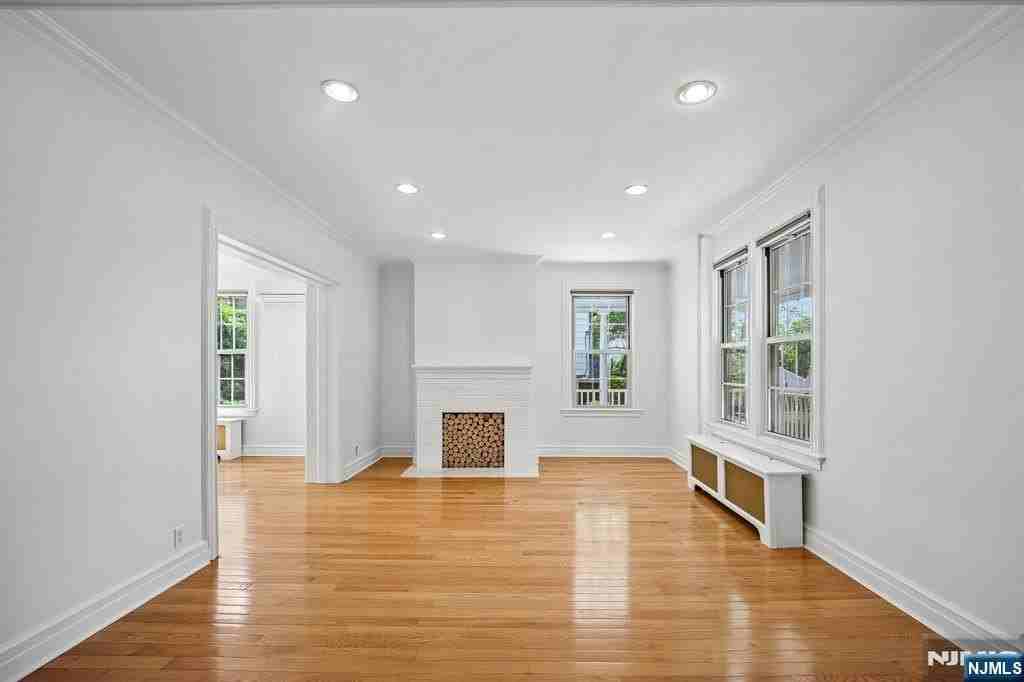 155 Sunset Ln - Photo 6 of 42