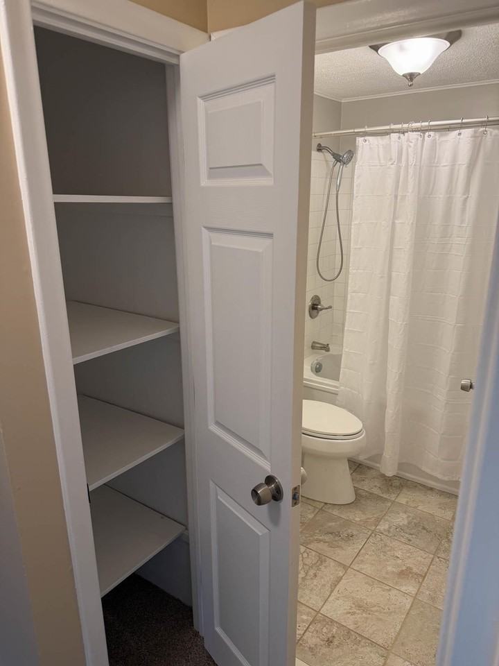 1 Lancelot Ct #2 - Photo 7 of 10