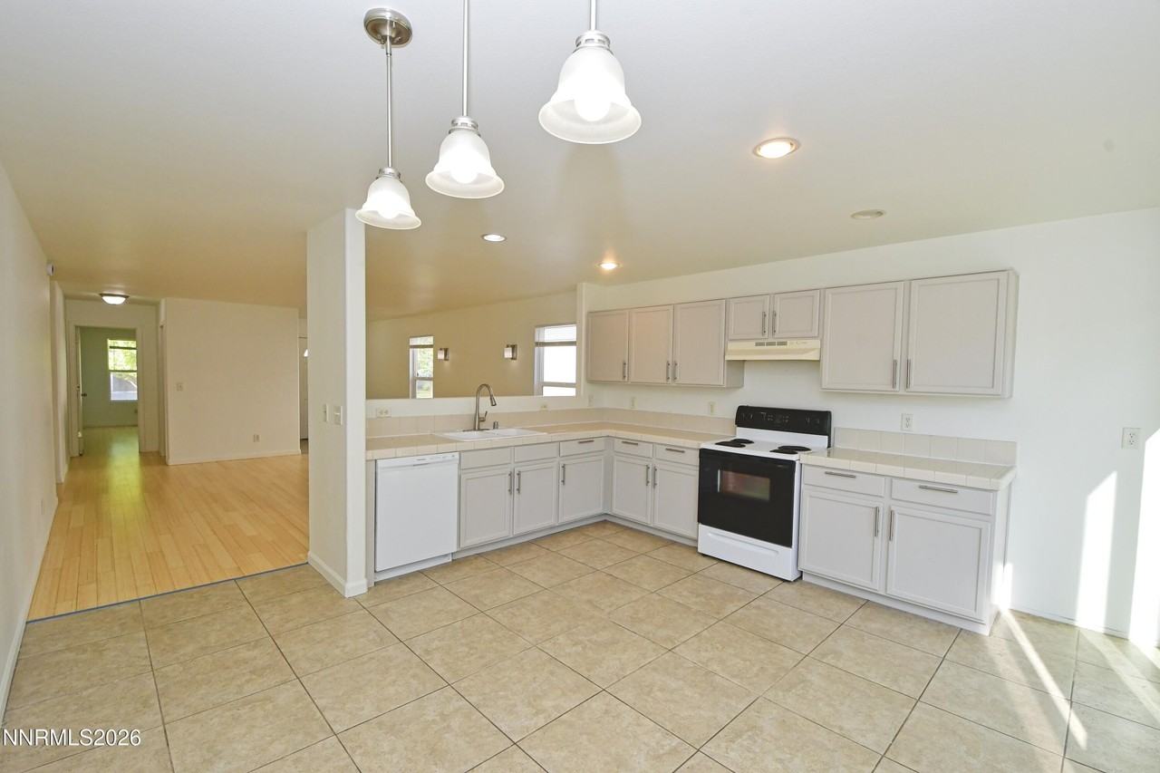 7441 Deveron Dr - Photo 6 of 24