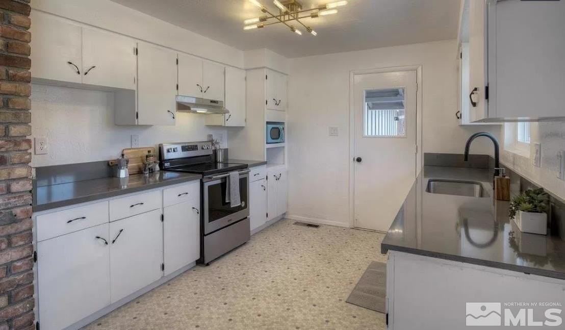965 Grandview Ave - Photo 4 of 16