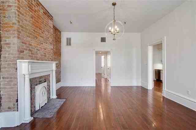 612 Julia St #C - Photo 3 of 11