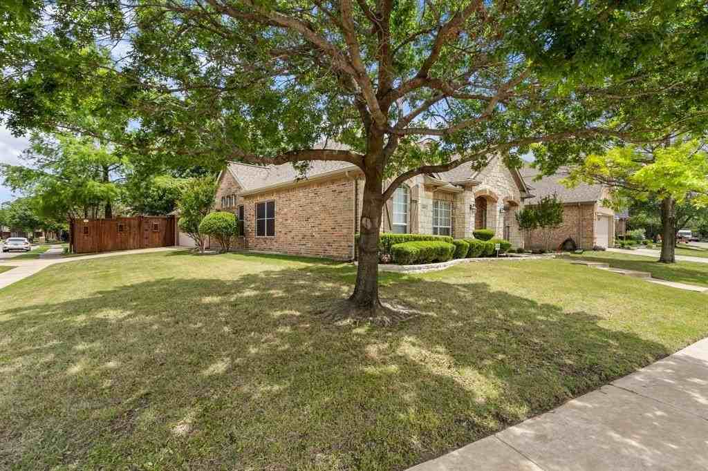 2404 Windgate Ln - Photo 3 of 35