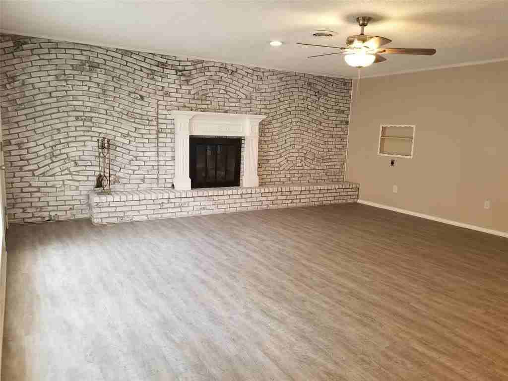 3625 Venice Dr - Photo 3 of 24