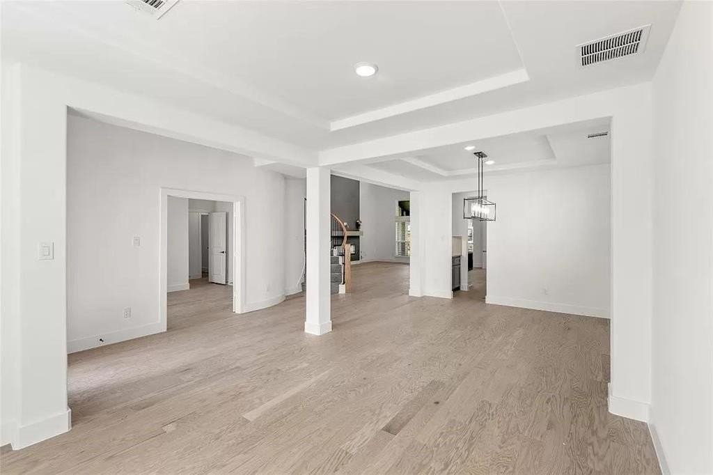 5501 Pooley Ln - Photo 4 of 19