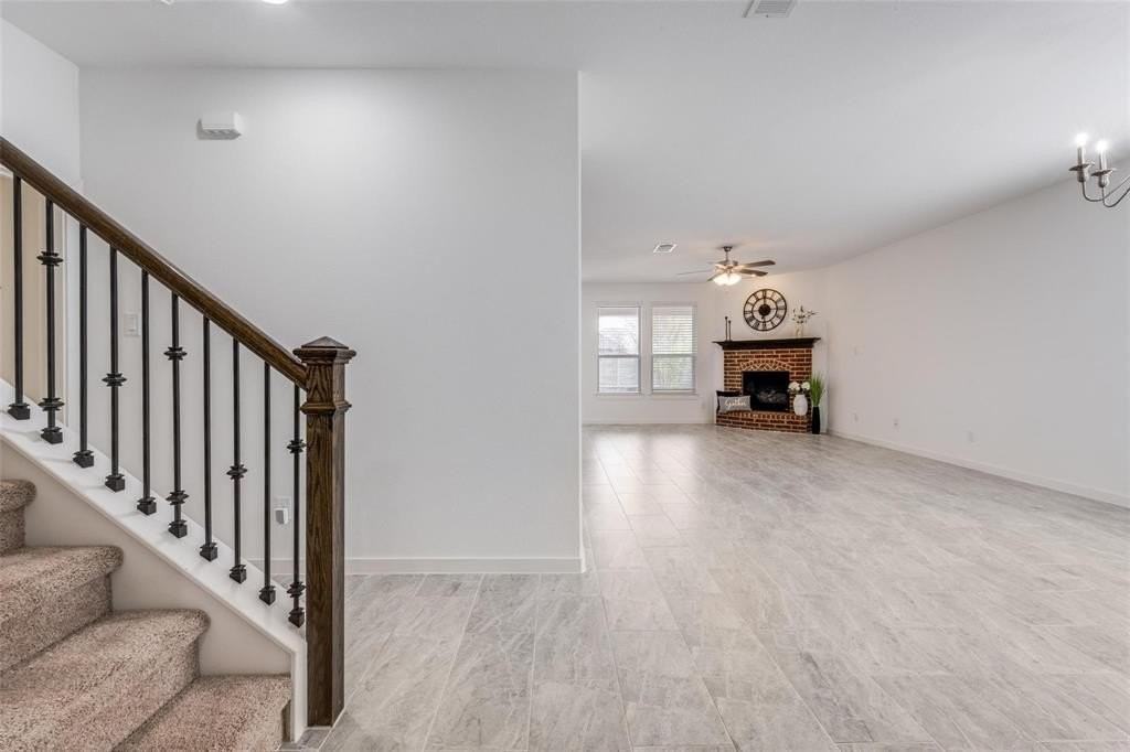 1728 Heron Way - Photo 7 of 34