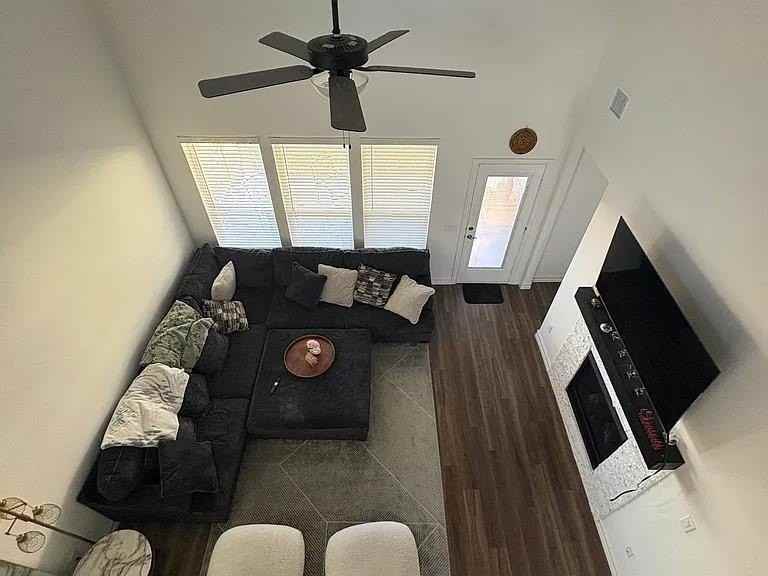 3624 Cadogan St - Photo 5 of 7