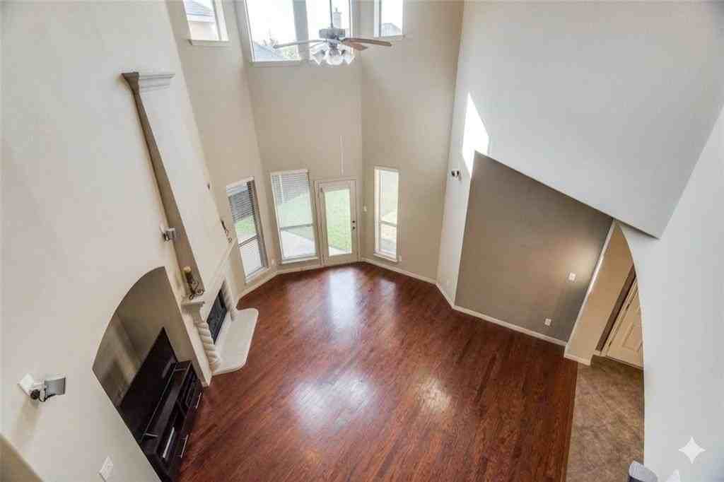 1905 Marshall Dr - Photo 6 of 23