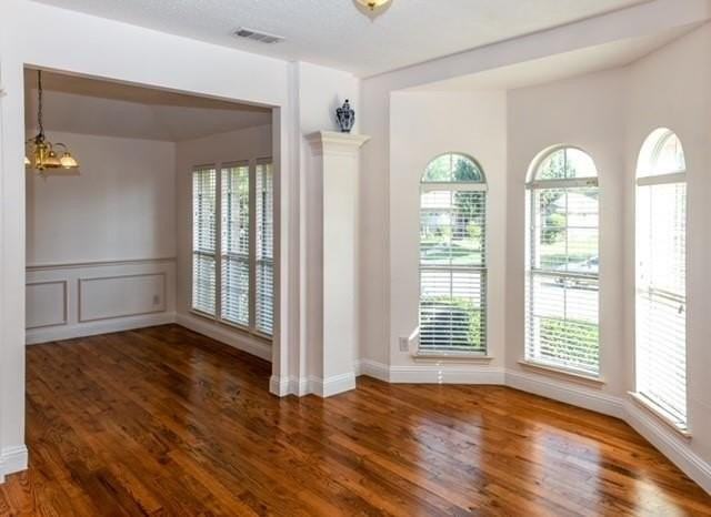 3719 Trailridge Dr - Photo 3 of 10