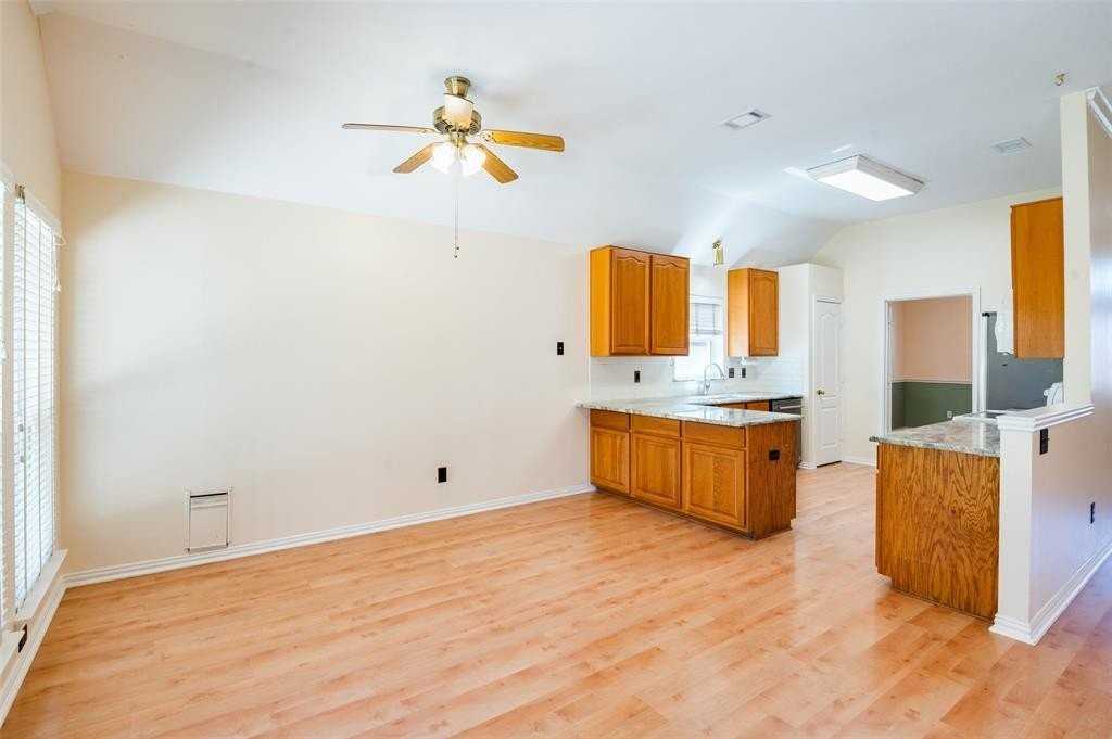 5919 Willow Wood Ln - Photo 6 of 20