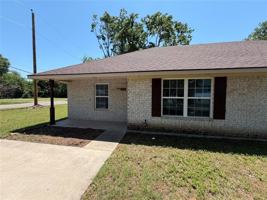 featured image of 712 Seven Oaks Rd #712