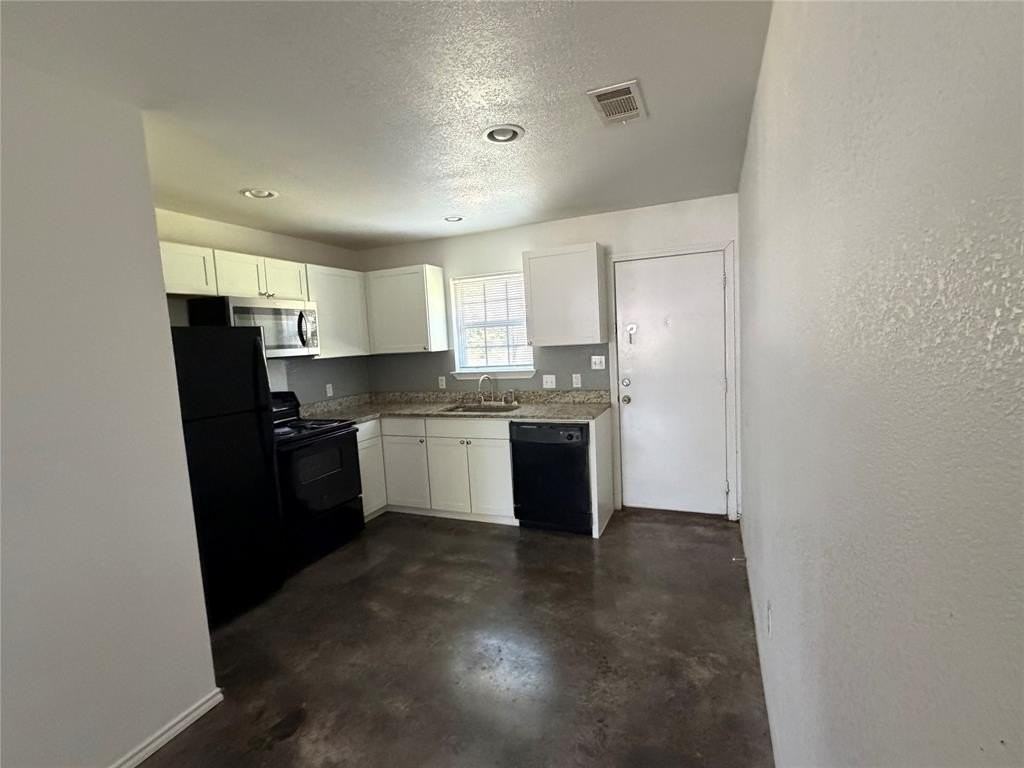 712 Seven Oaks Rd #712 - Photo 4 of 14