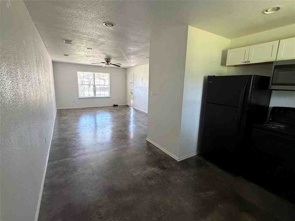 712 Seven Oaks Rd #712 - Photo 5 of 14