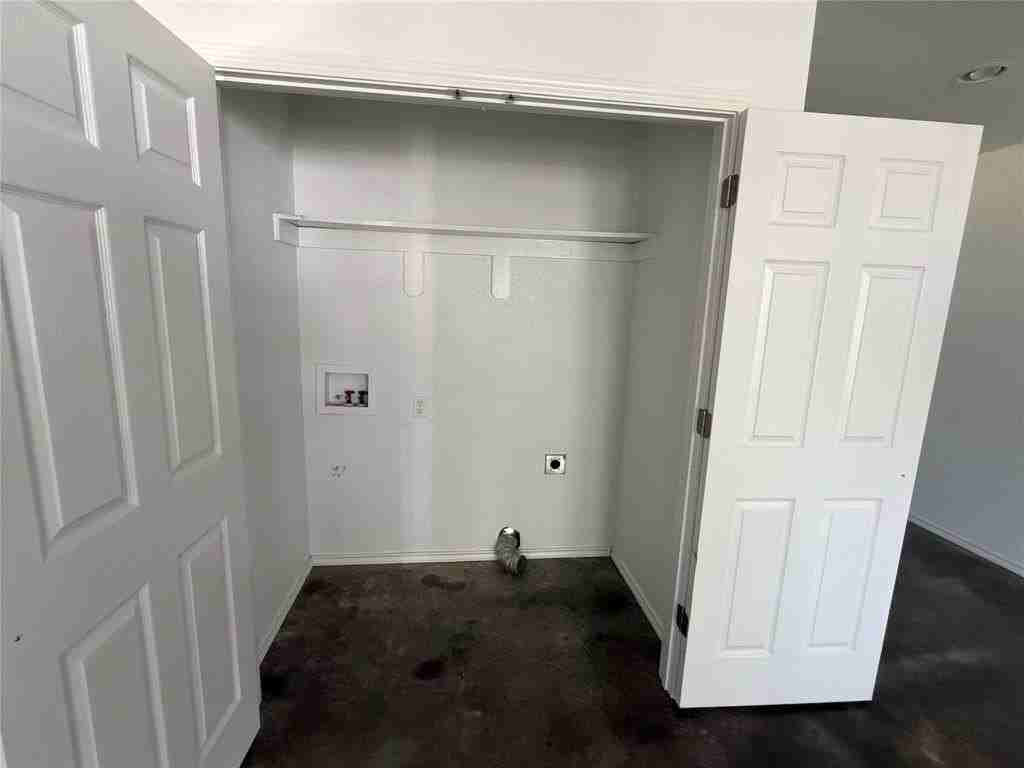 712 Seven Oaks Rd #712 - Photo 7 of 14
