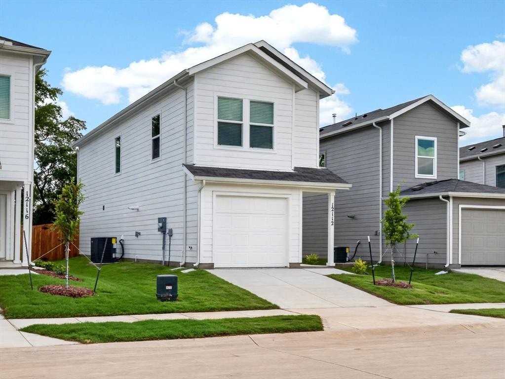 12112 Steeplechase Dr - Photo 3 of 32
