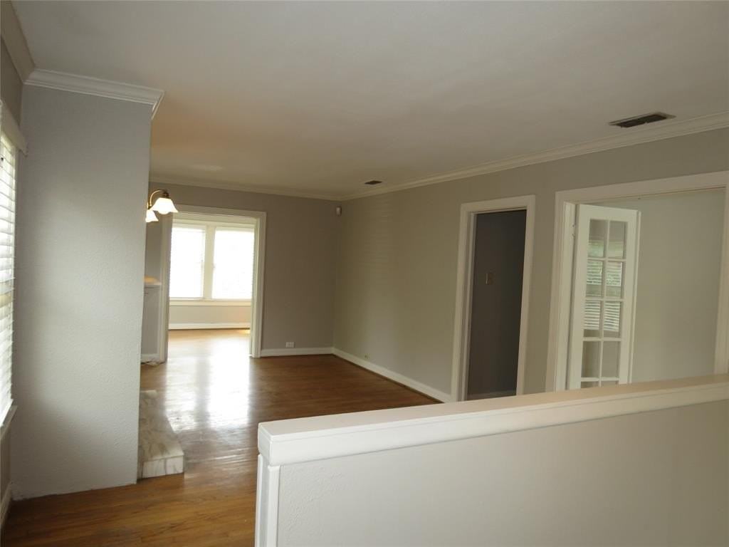 5944 Morningside Ave - Photo 3 of 14