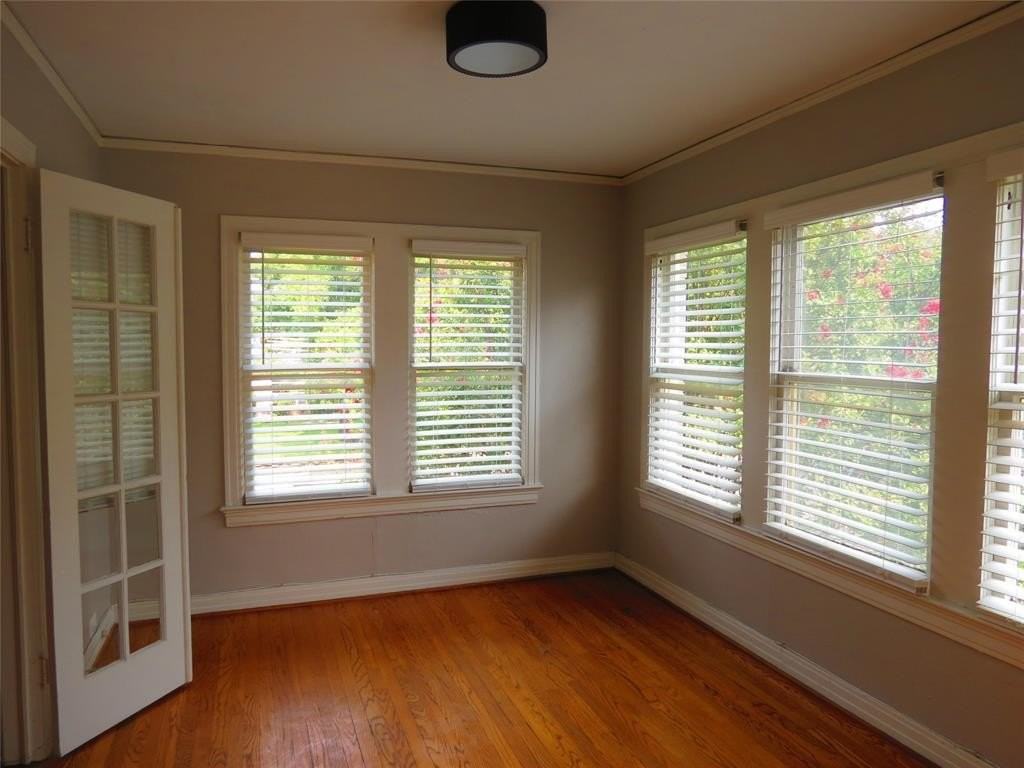 5944 Morningside Ave - Photo 6 of 14