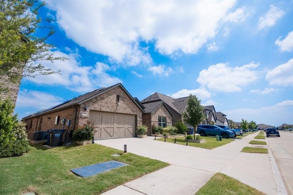 5909 Pensby Dr - Photo 2 of 37