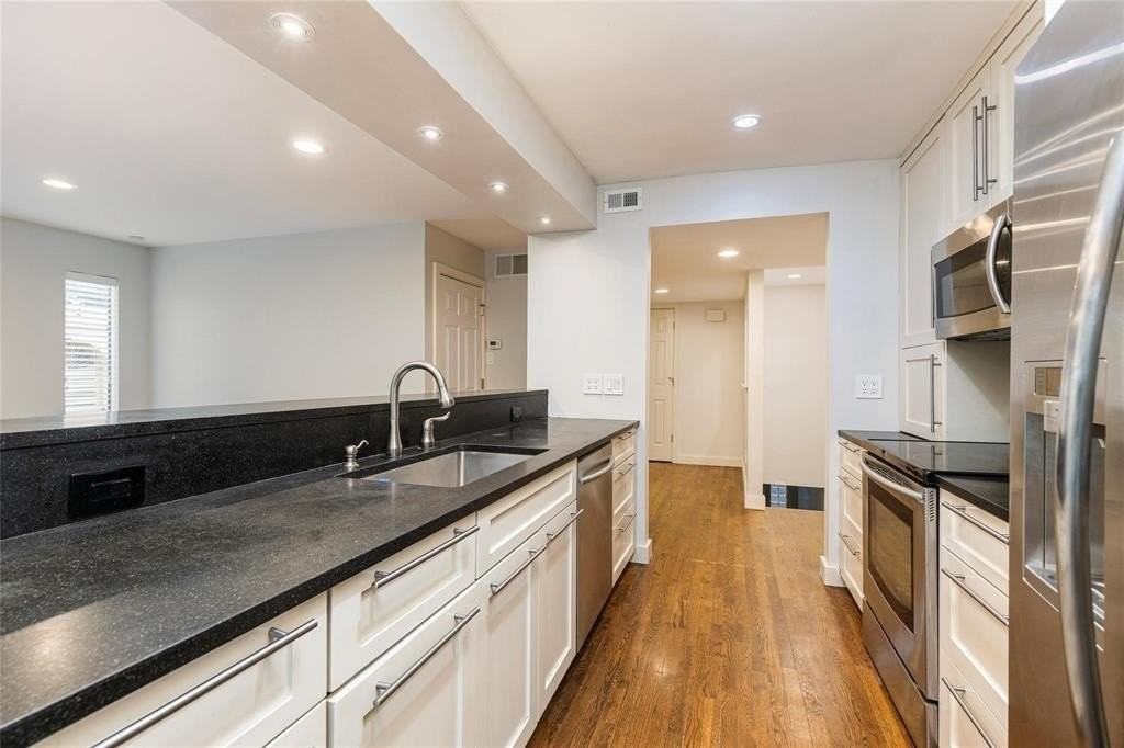 4411 Gilbert Ave #1 - Photo 3 of 28
