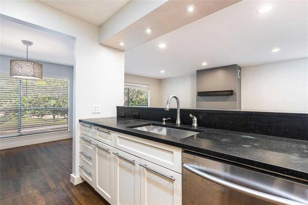 4411 Gilbert Ave #1 - Photo 4 of 28