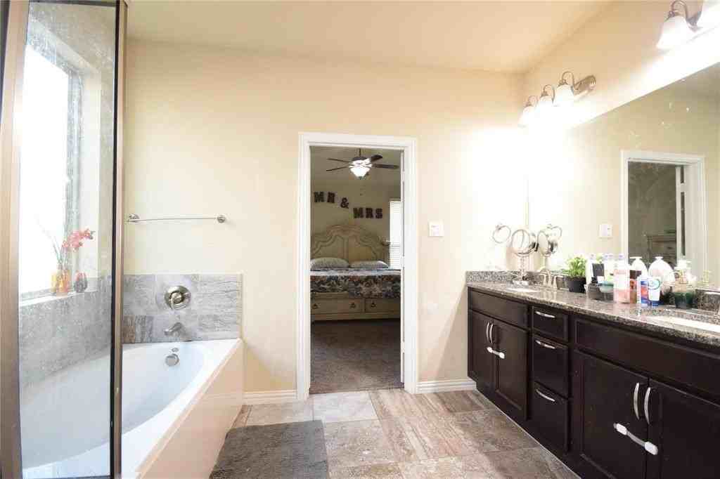 12421 Hitch Rack Way - Photo 7 of 21