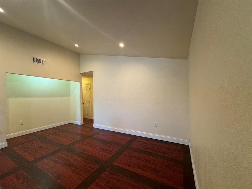 3401 Shea Ct - Photo 3 of 18