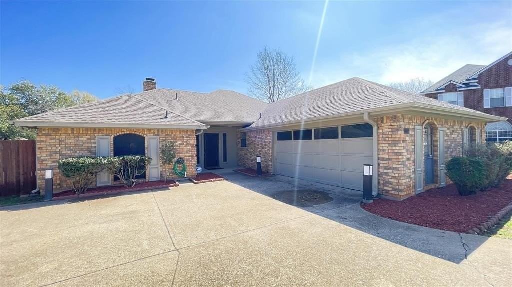 6119 Kingswood Dr - Photo 2 of 33