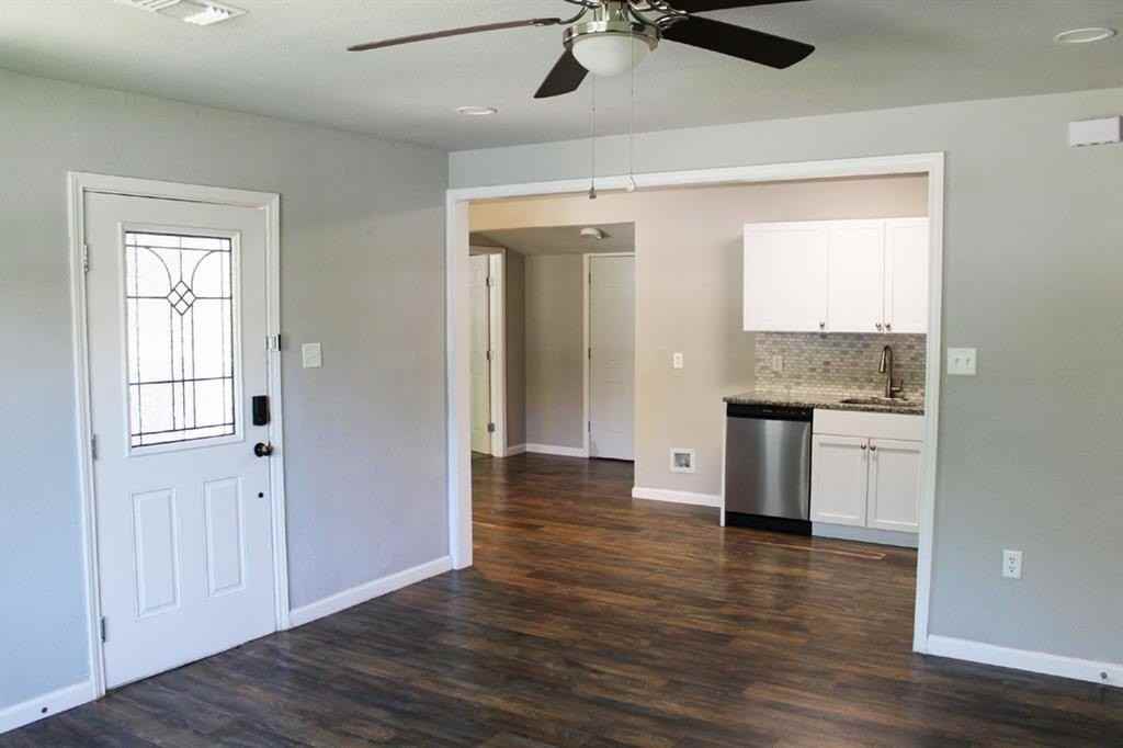5205 Gordon Ave - Photo 3 of 16