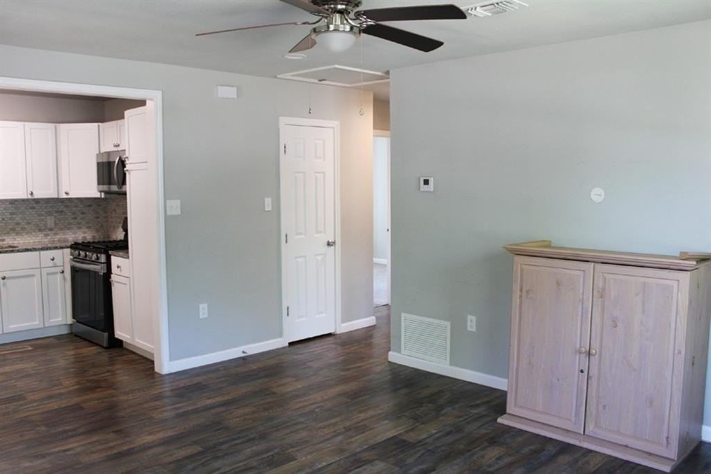 5205 Gordon Ave - Photo 5 of 16