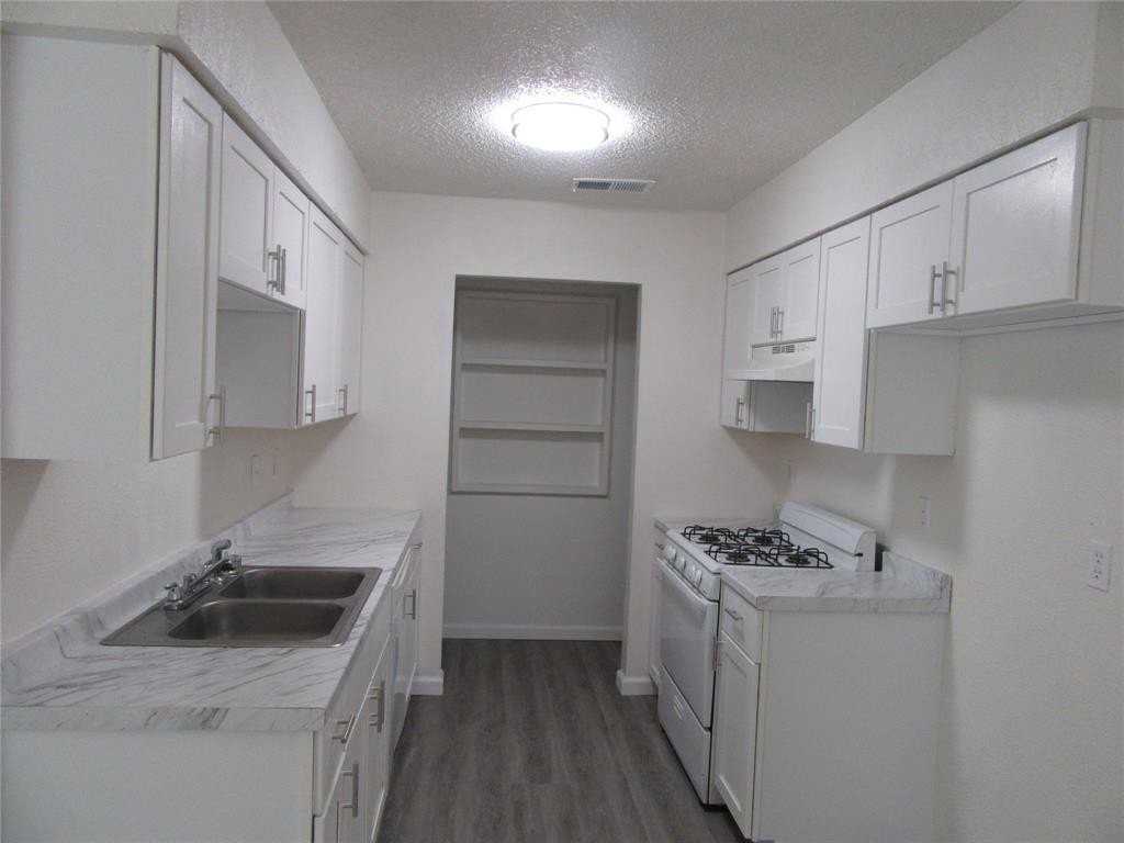 1336 Mill Stream Dr - Photo 3 of 9