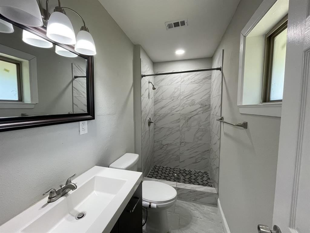 4828 Grove St - Photo 6 of 11