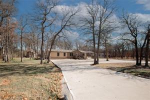 featured image of 153 Alice Springs Ln