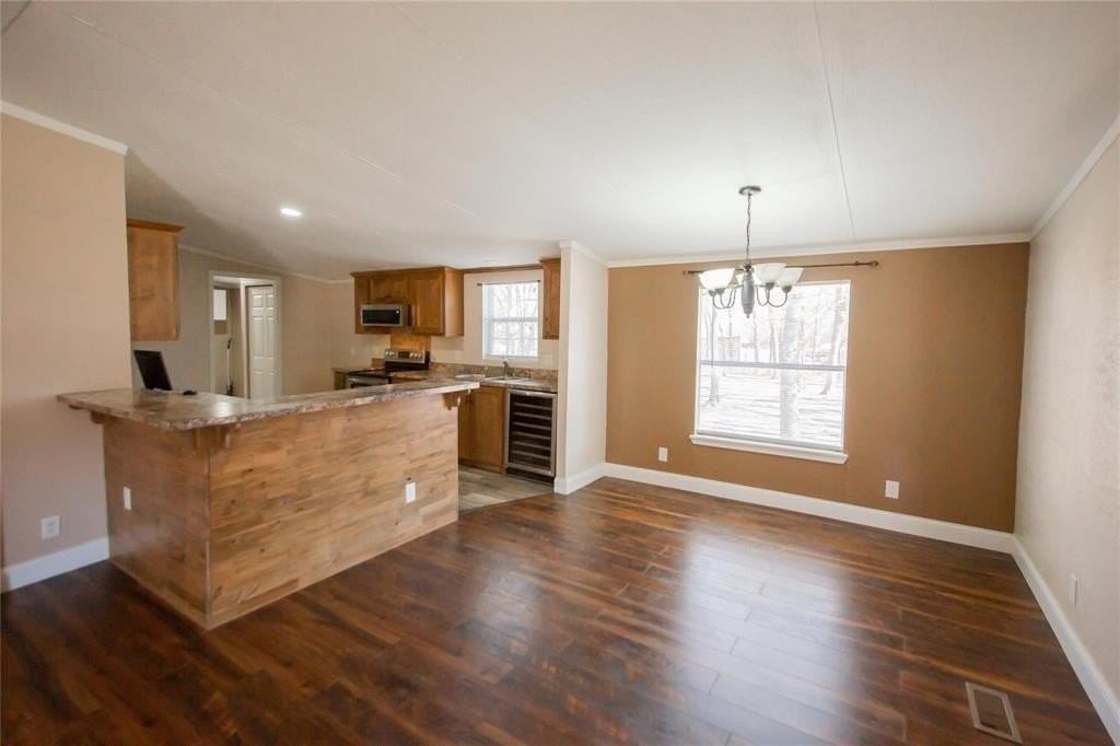 153 Alice Springs Ln - Photo 6 of 25