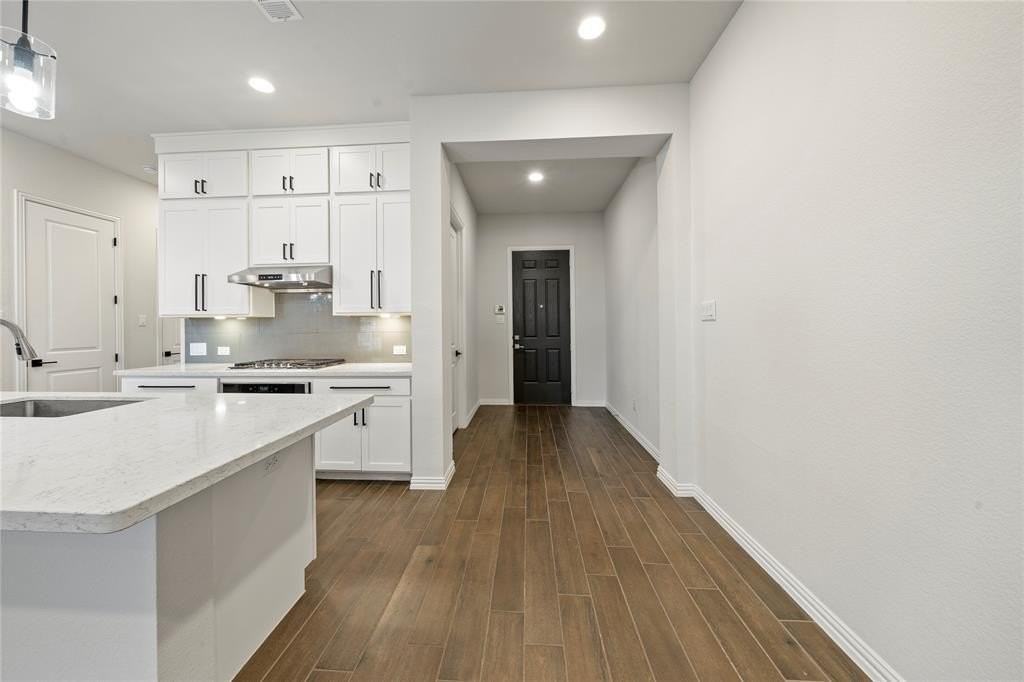 17769 Shumard Oak Dr - Photo 4 of 31