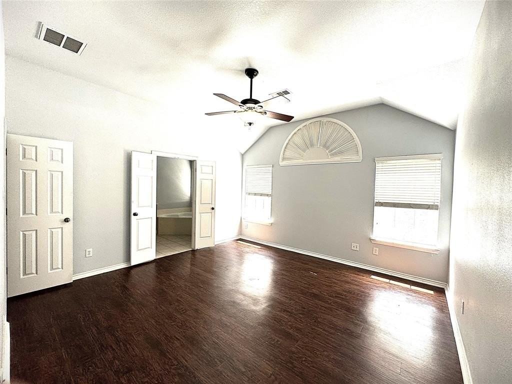 2767 Cedar Wood Dr - Photo 6 of 17
